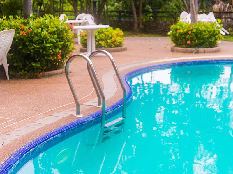 Swimming pool with stair